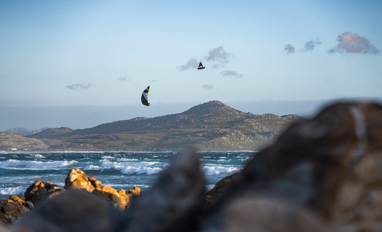 Kitesurf al tramonto in Sicilia